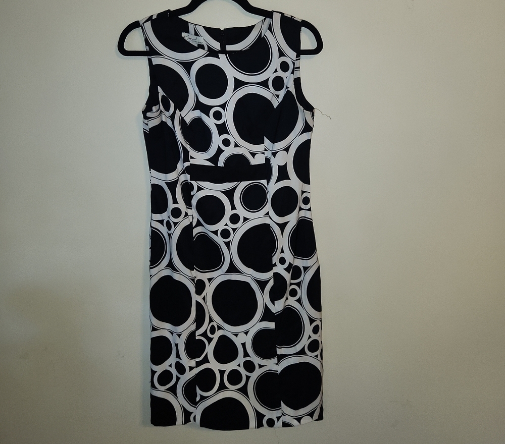 Kim Rogers Black and White Circle Midi Dress